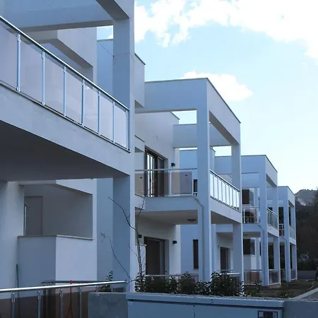 ヴィラ Marina Aynaz Tatil Villalari *