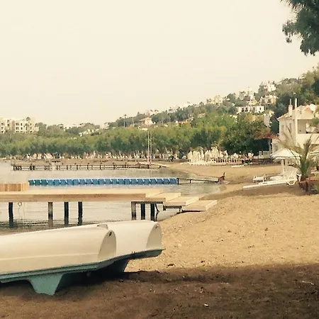 Marina Aynaz Tatil Villalari ヴィラ